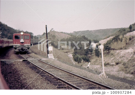 昭和43年　日豊本線 　DF50型ディーゼル機関車牽引　寝台特急富士　記録写真　日豊本線　鹿児島県 100937284