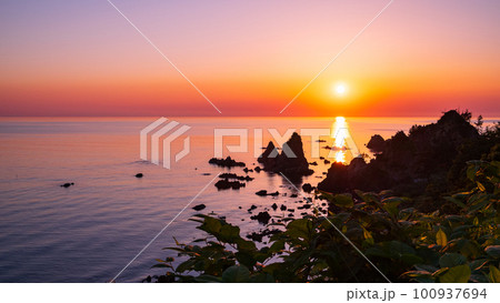 若狭湾の夕暮れ 100937694