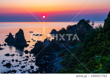 若狭湾の夕暮れ 若狭湾の夕暮れ 100937762