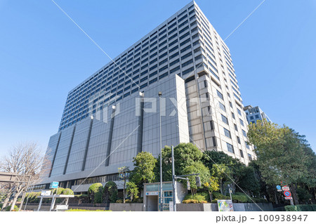 東京都千代田区霞ヶ関 快晴の東京地方裁判所・東京高等裁判所 東京都千代田区霞ヶ関 快晴の東京地方裁判所・東京高等裁判所 100938947