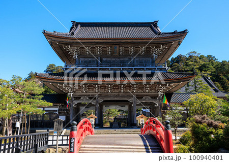 【石川県】總持寺祖院の山門 100940401