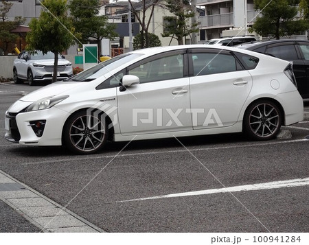 トヨタ・プリウス 3代目 ZVW30 トヨタ・プリウス 3代目 ZVW30 100941284