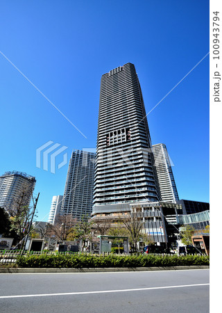 勝どき駅付近の超高層マンション群の風景 勝どき駅付近の超高層マンション群の風景 100943794