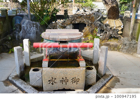 柴又帝釈天  御神水（東京都葛飾区） 100947195