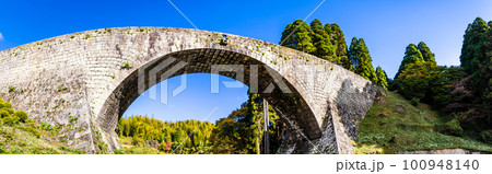 通潤橋 秋景色 パノラマ 【熊本県上益城郡山都町】 通潤橋 秋景色 パノラマ 【熊本県上益城郡山都町】 100948140