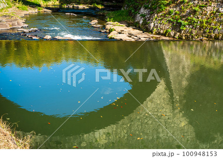 通潤橋 秋景色 【熊本県上益城郡山都町】 通潤橋 秋景色 【熊本県上益城郡山都町】 100948153