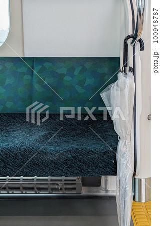 電車内の忘れ物 100948787