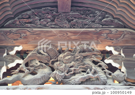 柴又帝釈天の美しい彫刻(東京都葛飾区) 柴又帝釈天の美しい彫刻(東京都葛飾区) 100950149