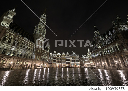 日の出前のブリュッセル・グランプラス広場 日の出前のブリュッセル・グランプラス広場 100950773