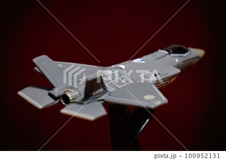 戦闘機の模型 戦闘機の模型 100952131