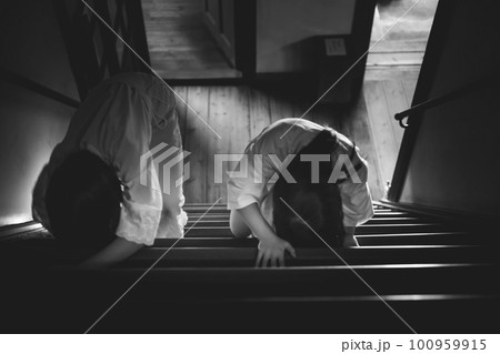 学校の女の子の幽霊　心霊現象 100959915