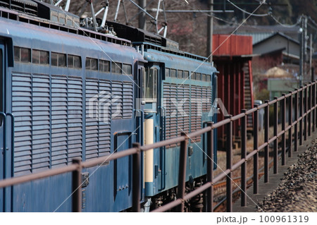 重連で運転される碓氷峠鉄道文化むらのEF63運転体験列車 100961319
