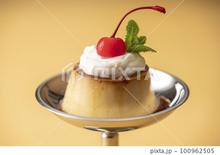 クラシックなプリン 100962505