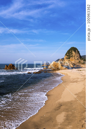 美しい海岸の風景 美しい海岸の風景 100963362