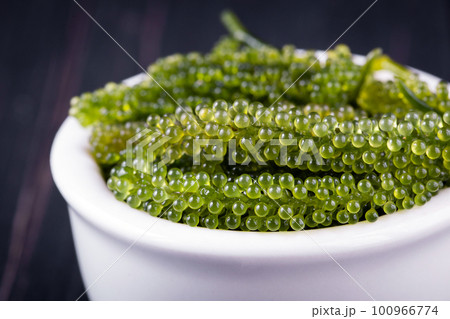 Sea grapes ( green caviar ) seaweed Sea grapes ( green caviar ) seaweed 100966774