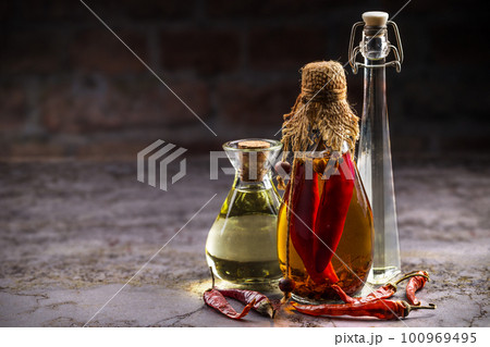 Cooking oil Cooking oil 100969495