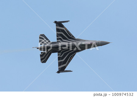 ベルギー空軍F-16ディスプレイチーム ベルギー空軍F-16ディスプレイチーム 100974532