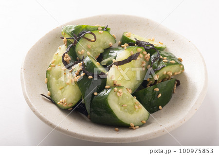 きゅうりの塩昆布和え 100975853
