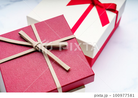 プレゼント 100977581