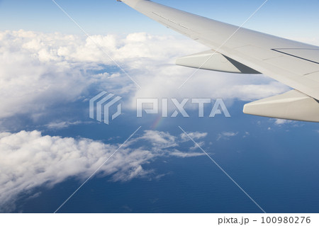 空から見た虹 100980276