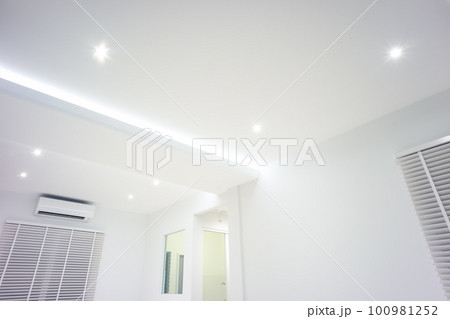 LED strip light in living room. LED strip light in living room. 100981252