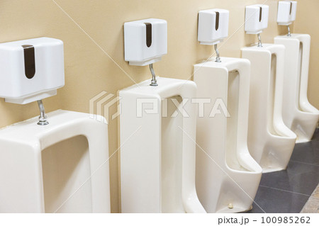 男性用トイレ 100985262