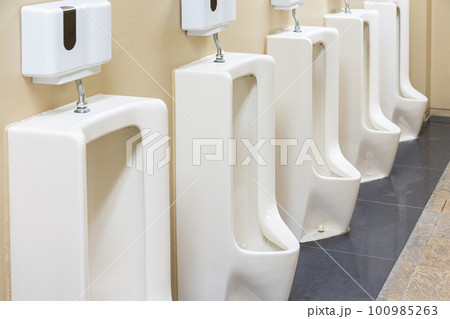 男性用トイレ 100985263