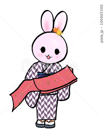 お勧めの着物を手に持って接客するうさぎの呉服屋の店員 100985300