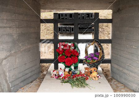 Belarus, Minsk, March 2023. The memorial complex of the village of Khatyn. Brotherly grave. Belarus, Minsk, March 2023. The memorial complex of the village of Khatyn. Brotherly grave. 100990030