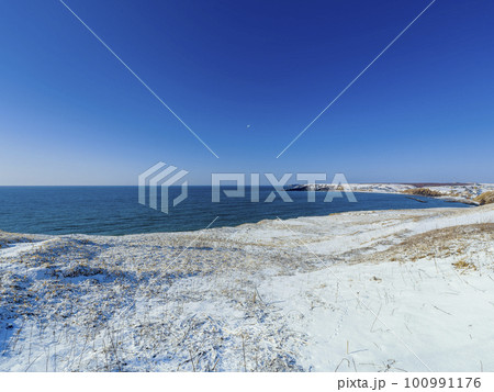 北海道・冬の霧多布岬 / Cape Kiritappu, Japan 北海道・冬の霧多布岬 / Cape Kiritappu, Japan 100991176