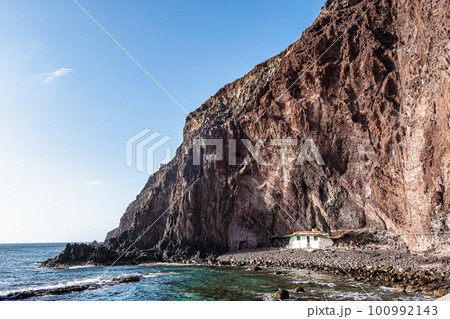 Sardina del Norte, coastal town of Gran Canaria, Canary Islands, Spain. Small fishing village 100992143