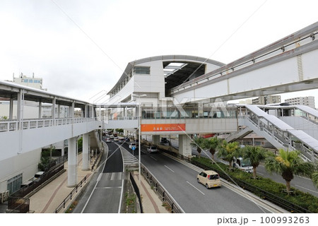 沖縄　那覇　ゆいレール　古島駅 100993263