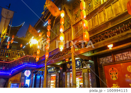 錦里古街夜景(中国-成都) 100994115