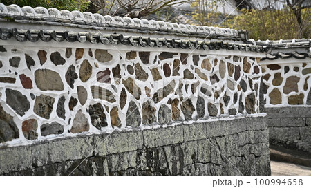五色塀（草場小路・長崎県大村市） 100994658