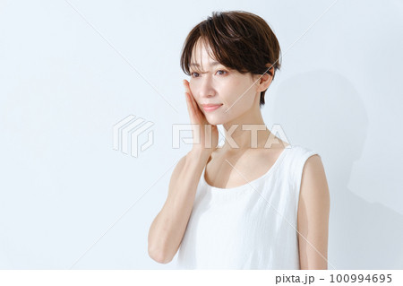 女性 スキンケア UVケア 女性 スキンケア UVケア 100994695