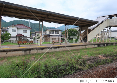 さびれたホーム 100995863