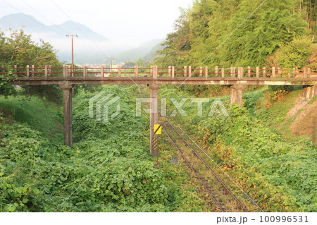 赤錆の橋 赤錆の橋 100996531