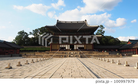 韓国 ソウル 昌徳宮 仁政殿 100997979