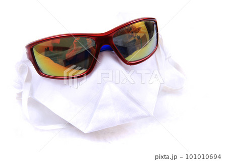 czech respirator against coronavirus 101010694