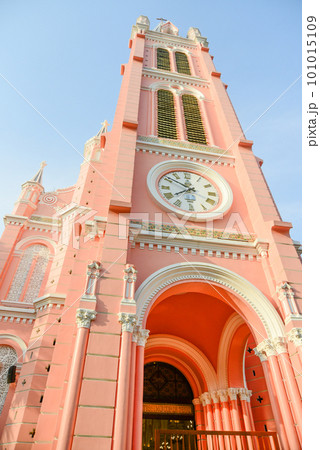 ベトナムホーチミンにあるタンディン教会のとても美しい風景 101015109