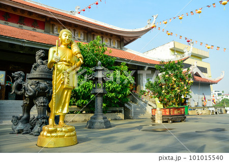 ベトナムホーチミンにあるヴィンギエム寺（永厳寺）のとても美しい風景 101015540