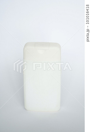 White square bottle for liquid soap, shampoo, gel. White square bottle for liquid soap, shampoo, gel. 101016418