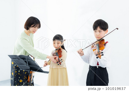 バイオリン教室　子供 101019637