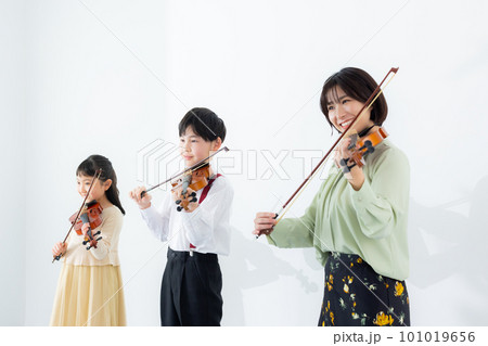 バイオリン教室　子供 101019656