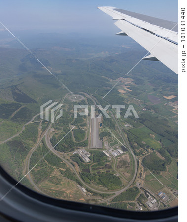 飛行機から見た北海道上空の風景 飛行機から見た北海道上空の風景 101031440