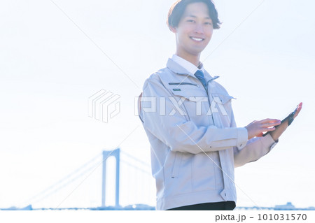 モバイルソリューションにより業務改善した企業イメージ 101031570