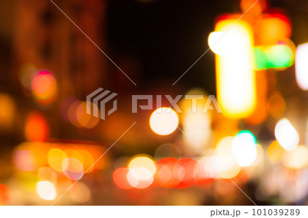 Urban bokeh light blurred lights Abstract background in the city. Urban bokeh light blurred lights Abstract background in the city. 101039289