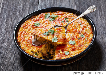 Cheesy Loaded Grits casserole with ground beef 101041917