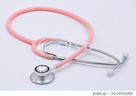 医療関係のイメージ（聴診器） 101045099