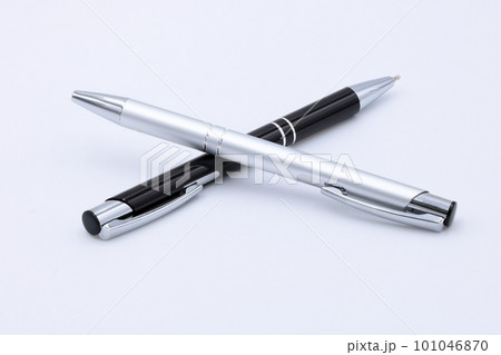 文房具のイメージ（ボールペン） 101046870